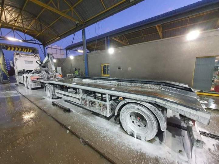 Truck wash station Saint-Vulbas