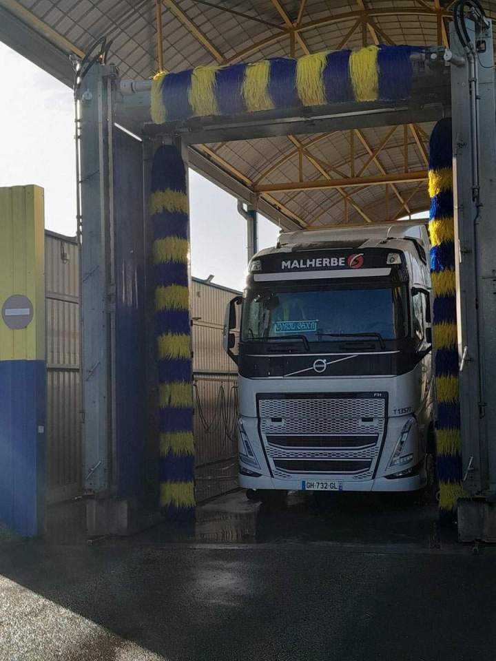 Truck wash station Saint-Vulbas