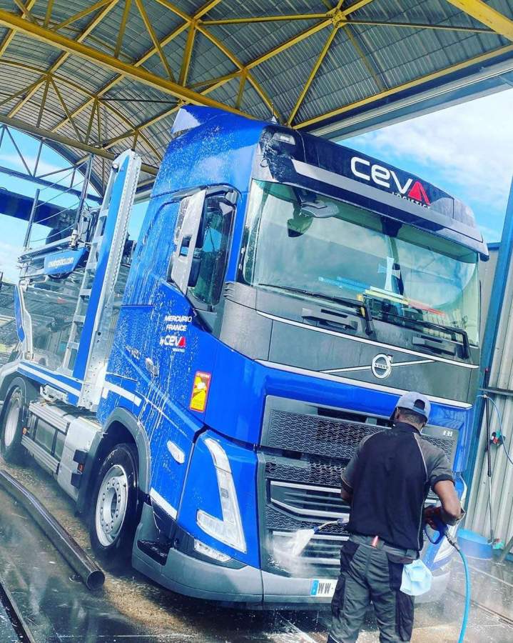Nettoyage extérieur poids lourds Saint-Vulbas
