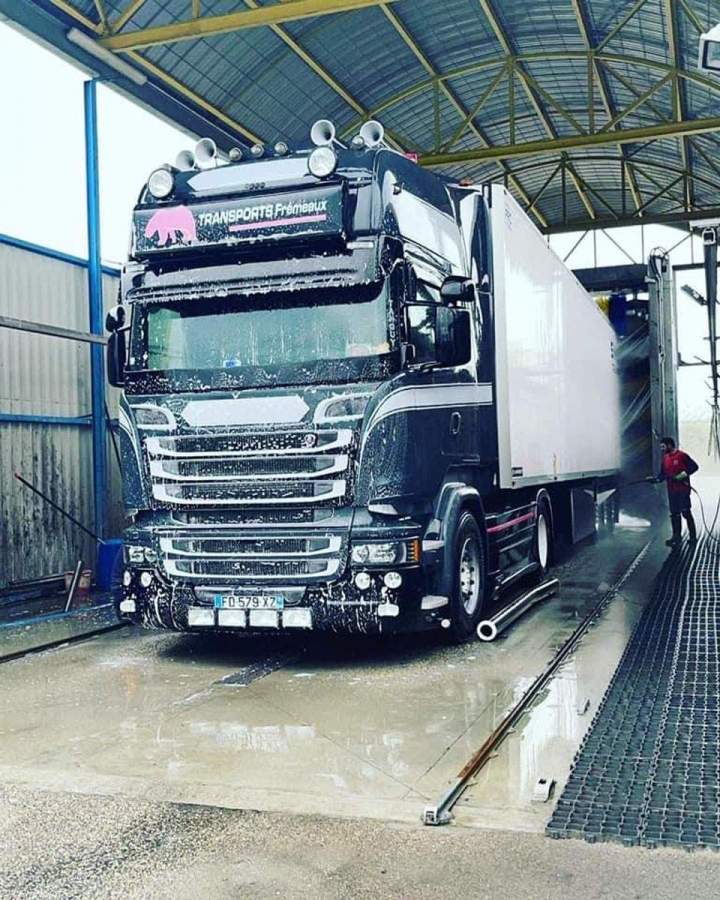 Truck wash station Saint-Vulbas